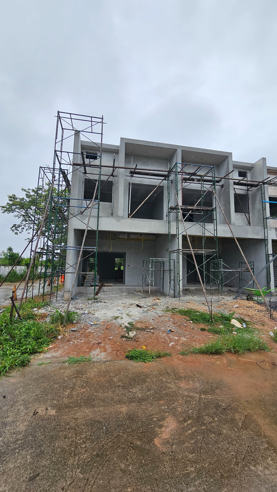 ภาพบ้านติดถนนเลี่ยงเมืองขอนแก่น บ้านร่ำรวย โนนตุ่น ขณะก่อสร้าง